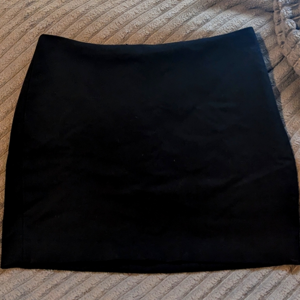 Black skirt